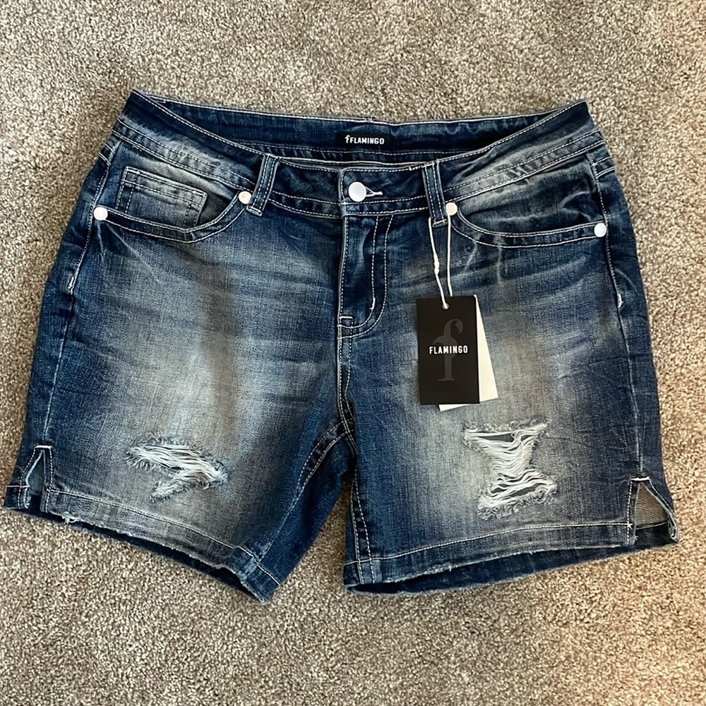 Ladies Flamingo Jean shorts NEW!